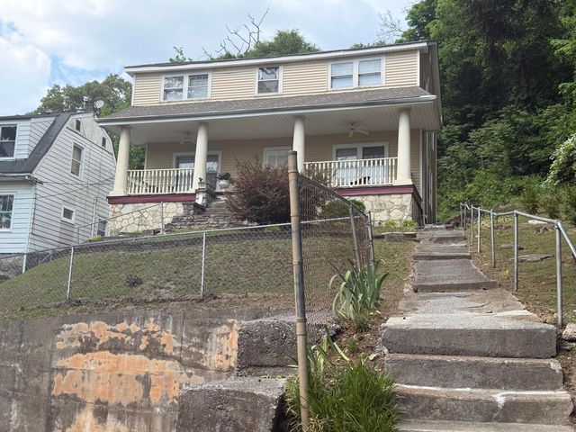 3305 Crestone Circle, Chattanooga, TN 37411