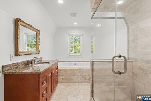 225 Walnut Street, Livingston, NJ 07039