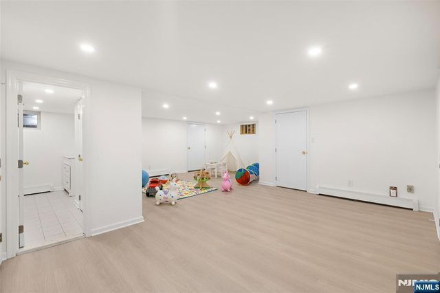 225 Walnut Street, Livingston, NJ 07039