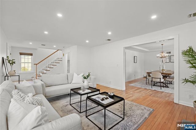 225 Walnut Street, Livingston, NJ 07039