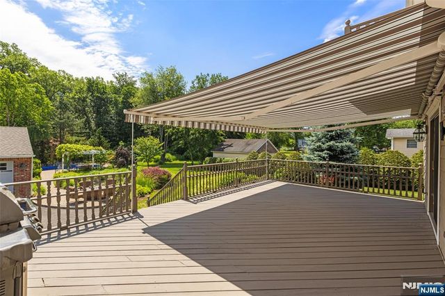 225 Walnut Street, Livingston, NJ 07039
