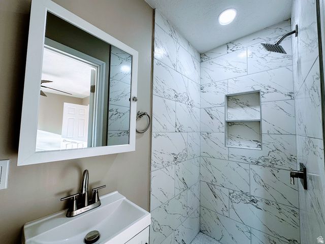 6092 S LONGMORE DR, Salt Lake City, UT 84118