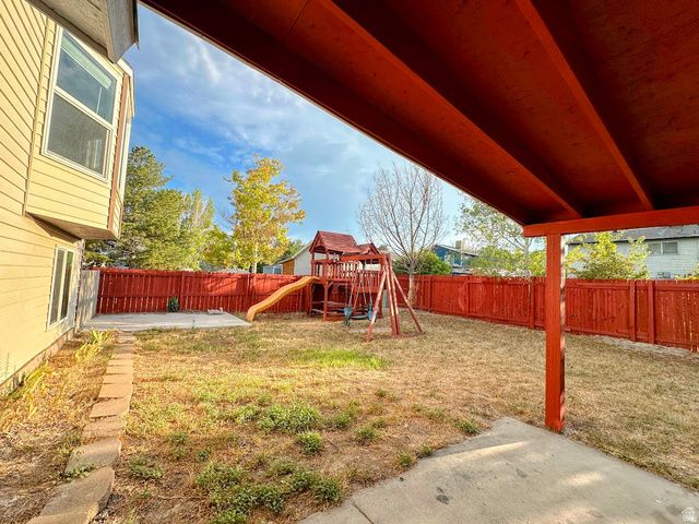 6092 S LONGMORE DR, Salt Lake City, UT 84118