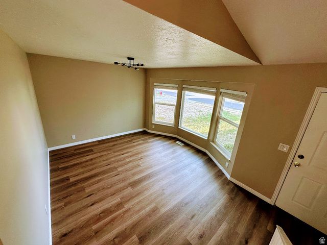 6092 S LONGMORE DR, Salt Lake City, UT 84118