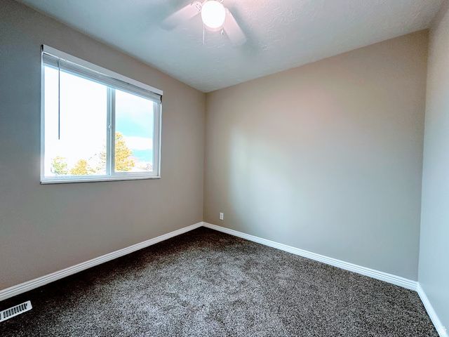 6092 S LONGMORE DR, Salt Lake City, UT 84118