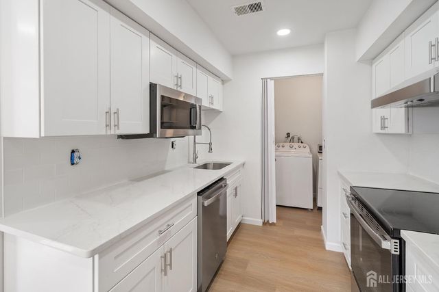 4 Hawaii Court B, Old Bridge, NJ 07747