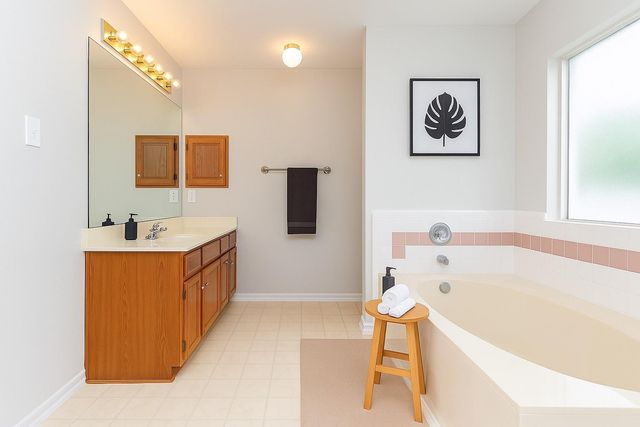 702 E Haven Court, Friendswood, TX 77546