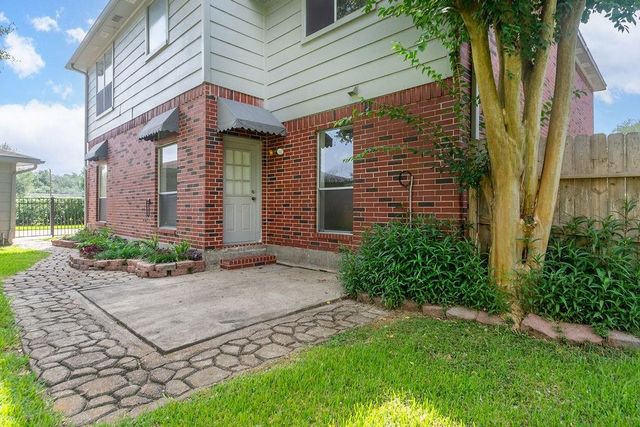702 E Haven Court, Friendswood, TX 77546