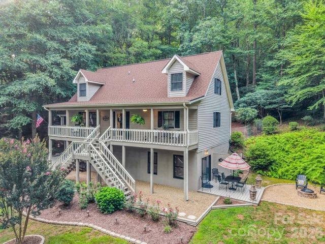 103 Audia Way Drive, Zirconia, NC 28790