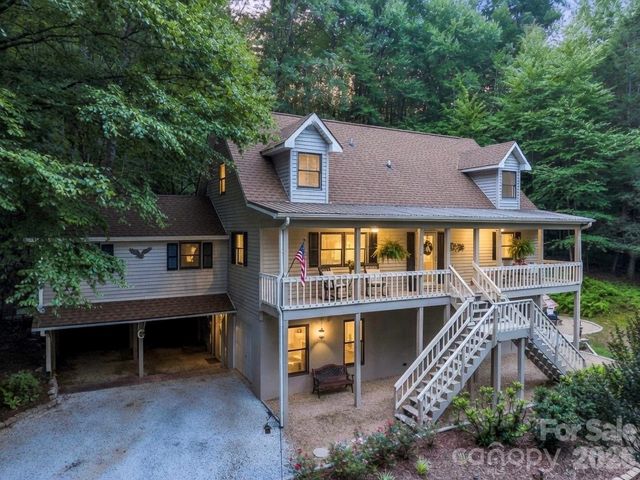 103 Audia Way Drive, Zirconia, NC 28790