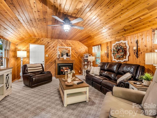 103 Audia Way Drive, Zirconia, NC 28790
