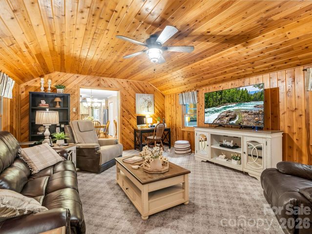 103 Audia Way Drive, Zirconia, NC 28790