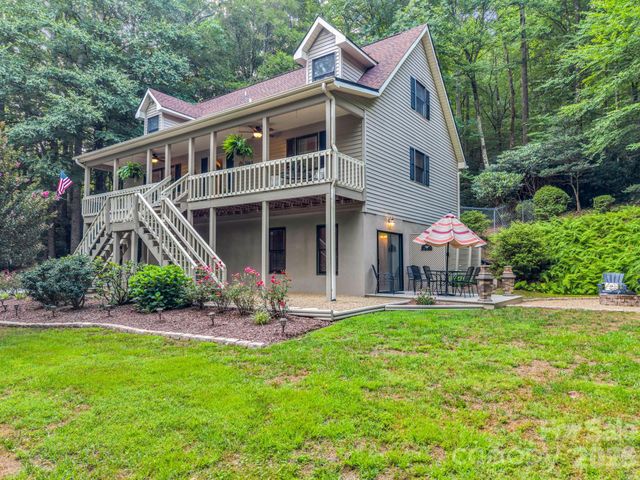 103 Audia Way Drive, Zirconia, NC 28790
