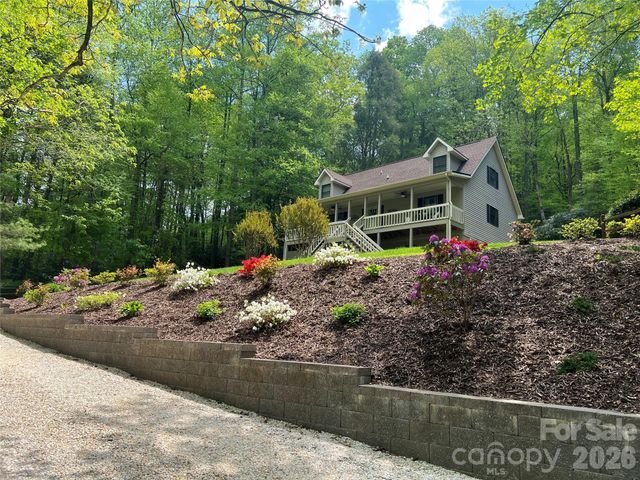 103 Audia Way Drive, Zirconia, NC 28790