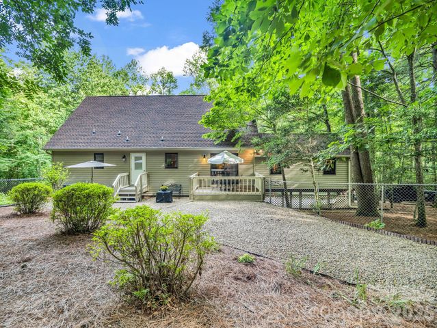 103 Audia Way Drive, Zirconia, NC 28790
