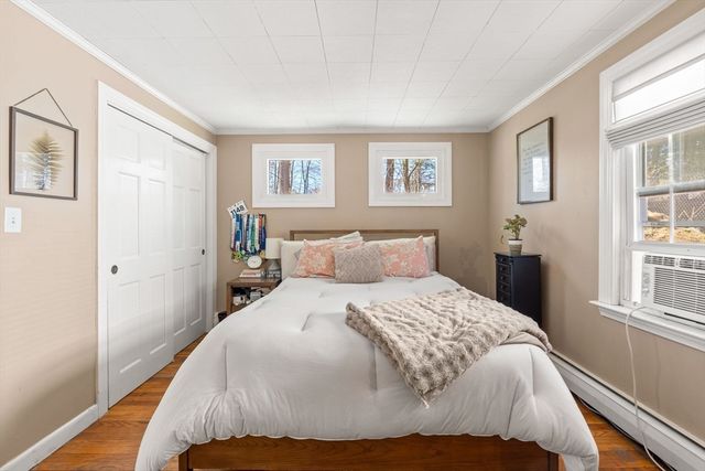 14 Lake Drive, Hamilton, MA 01982