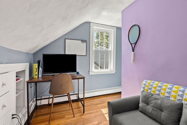 14 Lake Drive, Hamilton, MA 01982