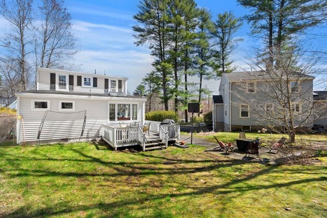 14 Lake Drive, Hamilton, MA 01982