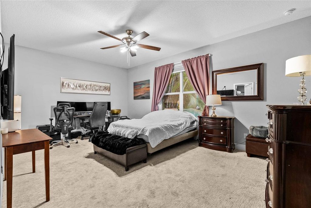 Image 16 of property listing at 7430 71ST AVENUE N, Pinellas Park, FL 33781