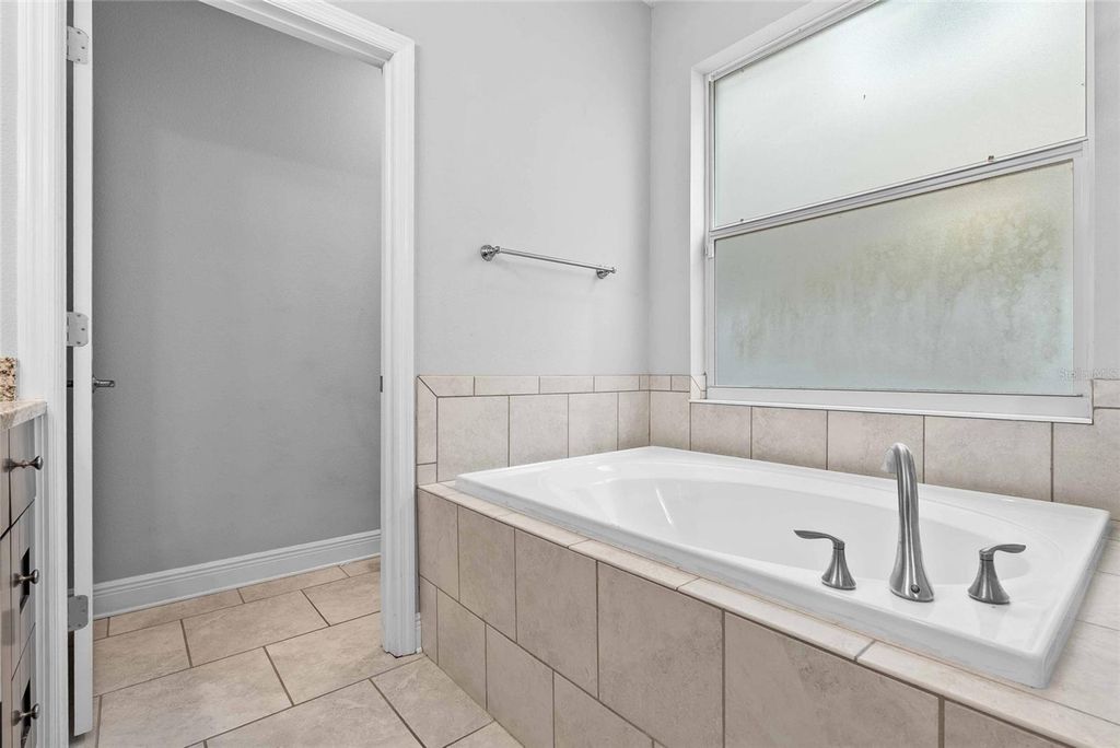 Image 20 of property listing at 7430 71ST AVENUE N, Pinellas Park, FL 33781