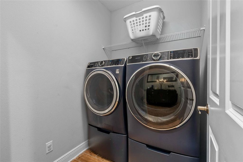 Image 37 of property listing at 7430 71ST AVENUE N, Pinellas Park, FL 33781