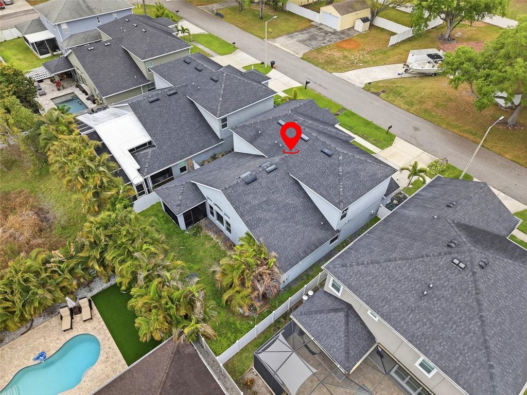 Image 43 of property listing at 7430 71ST AVENUE N, Pinellas Park, FL 33781