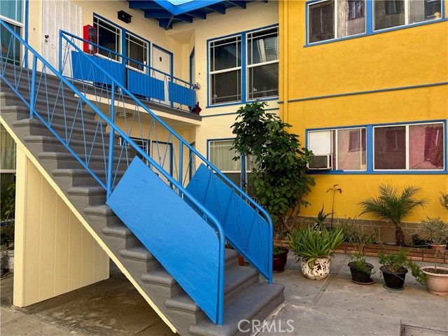 517 Loma, Los Angeles, CA 90017