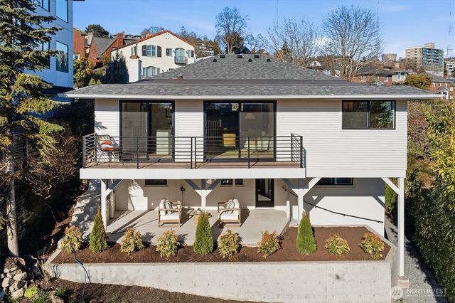 505 W Kinnear Place, Seattle, WA 98119