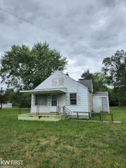 2495 Lavelle Road, Flint, MI 48504