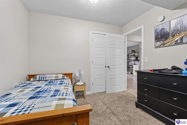 1157 W Elm Road, Radcliff, KY 40160