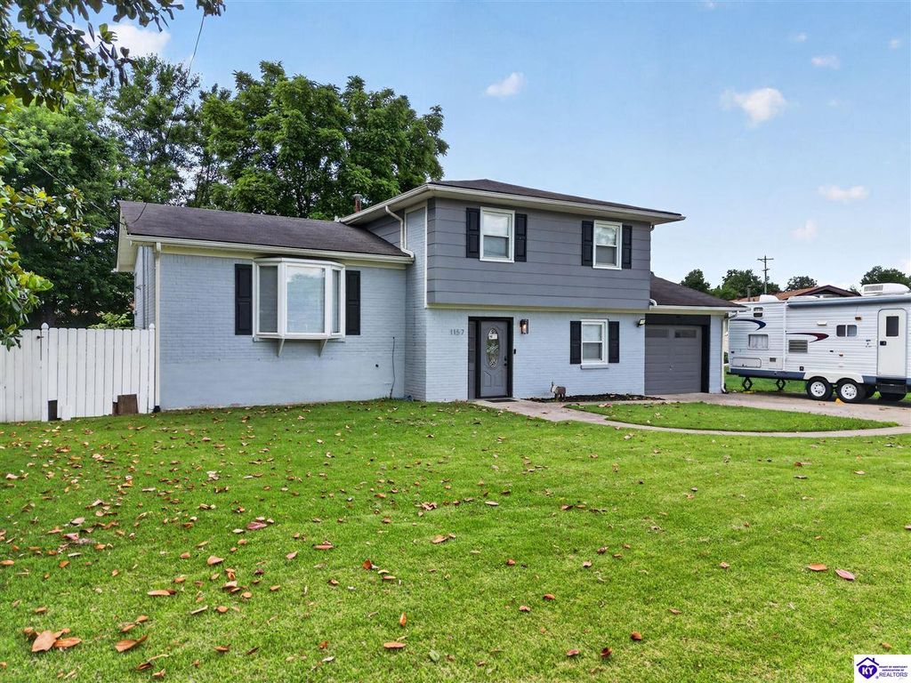 1157 W Elm Road, Radcliff, KY 40160