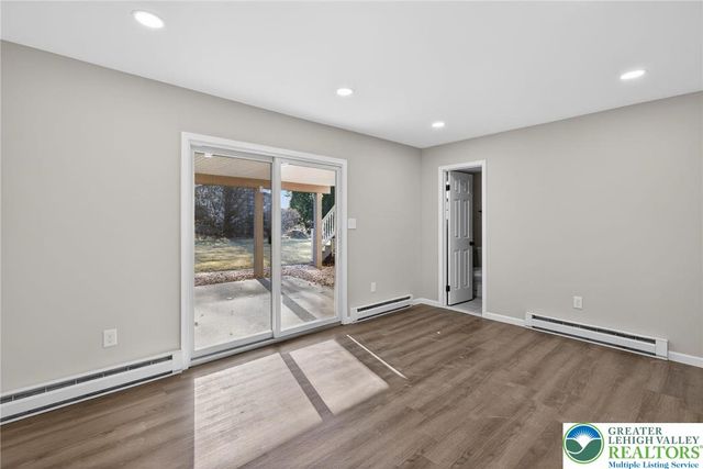 386 Johnston Drive, Bethlehem City, PA 18015