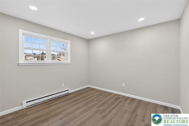 386 Johnston Drive, Bethlehem City, PA 18015