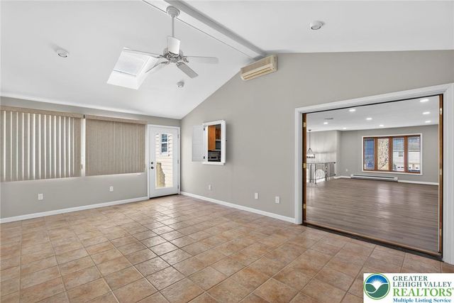 386 Johnston Drive, Bethlehem City, PA 18015