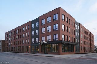 16000 Detroit Avenue, Lakewood, OH 44107