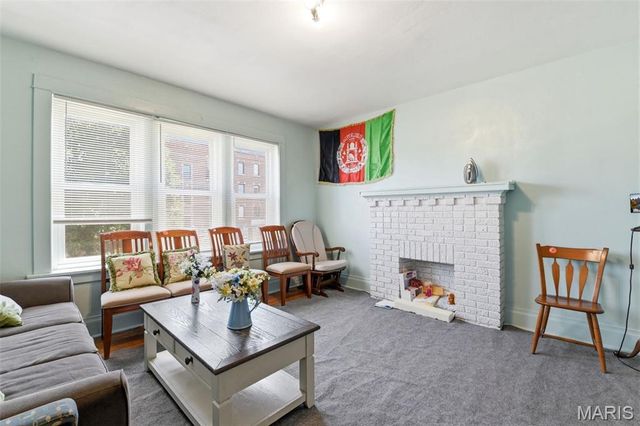 3945 S Grand Boulevard, St Louis, MO 63118