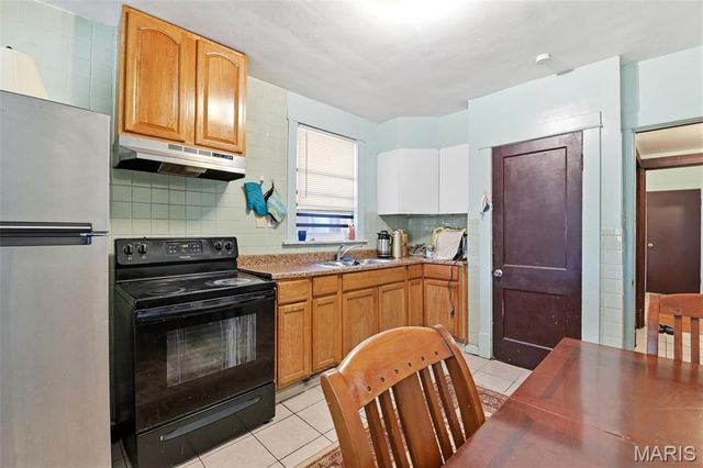 3945 S Grand Boulevard, St Louis, MO 63118