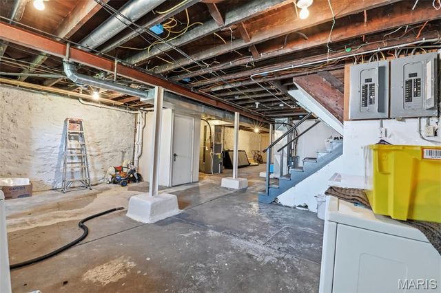 3945 S Grand Boulevard, St Louis, MO 63118