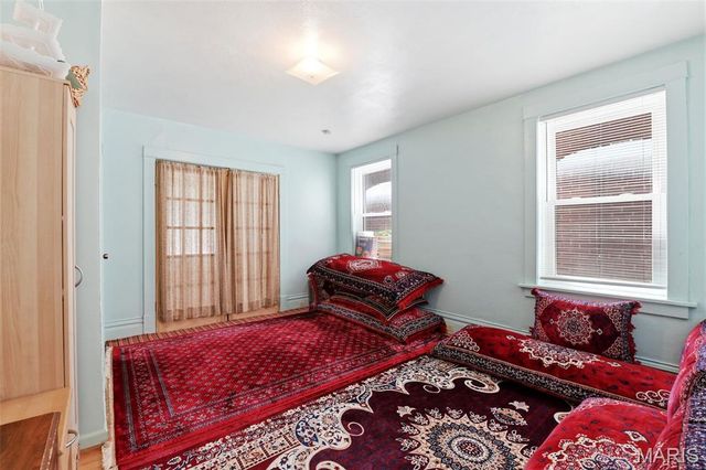 3945 S Grand Boulevard, St Louis, MO 63118