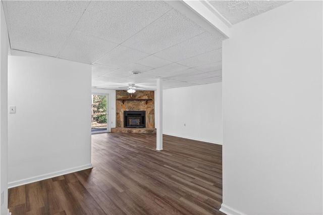 9018 Lakeview Parkway, Villa Rica, GA 30180