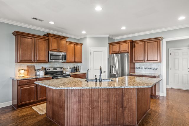 7495 Red Poppy Drive, Ooltewah, TN 37363