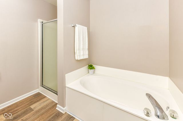 8888 N White Tail Trail, Mccordsville, IN 46055