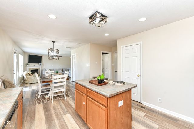 8888 N White Tail Trail, Mccordsville, IN 46055