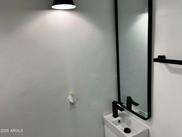 777 W ROOSEVELT Street 2, Phoenix, AZ 85007
