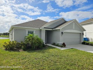 586 Cooper Court SW, Palm Bay, FL 32908
