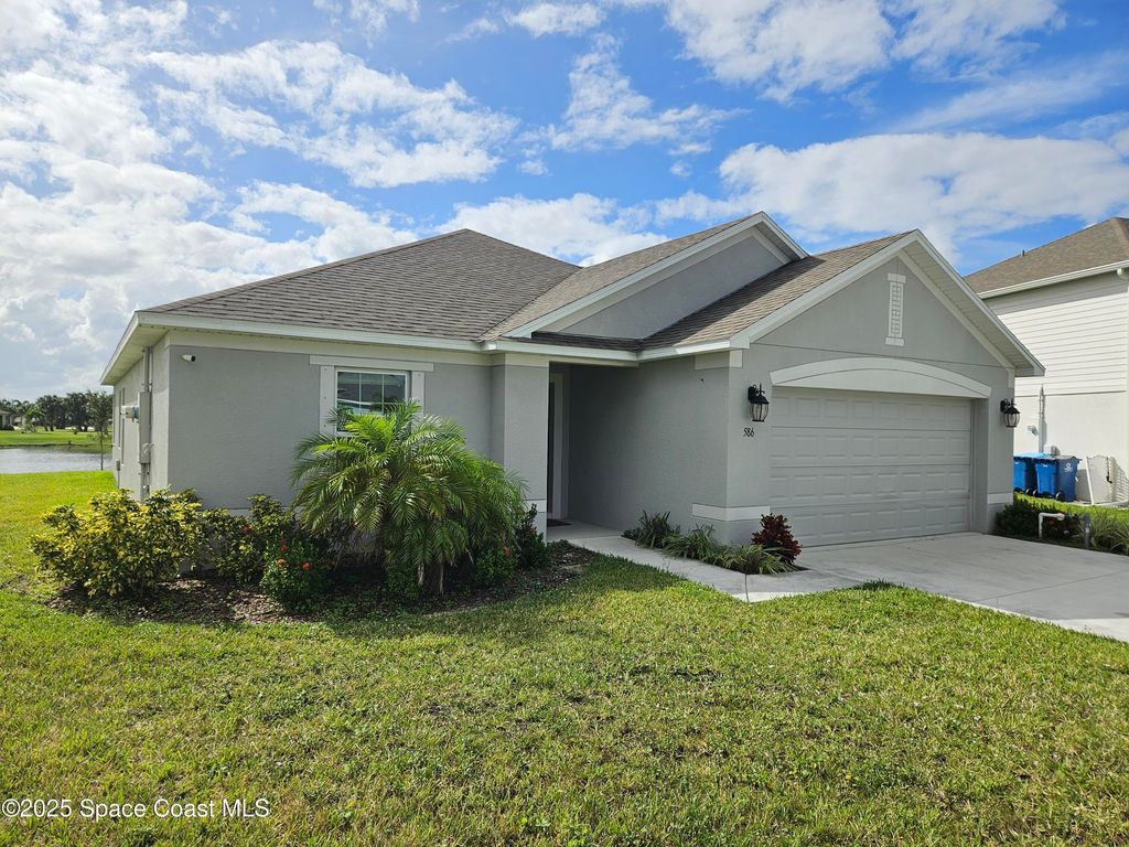 586 Cooper Court SW, Palm Bay, FL 32908