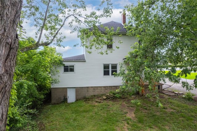 2726 Mesta Street, Bethel Park, PA 15102