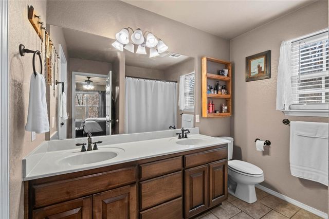 7 Bradwell Lane, Bella Vista, AR 72715