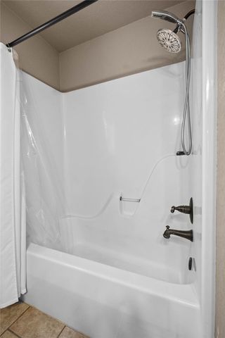 7 Bradwell Lane, Bella Vista, AR 72715