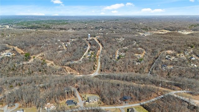 7 Bradwell Lane, Bella Vista, AR 72715